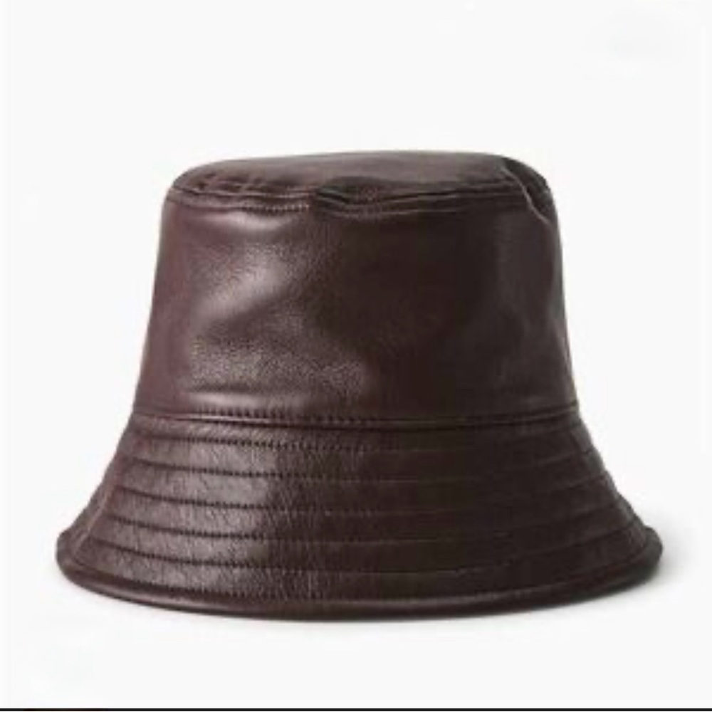 ❌—SOLD—❌ BNWT Aritzia Babaton Sandra Bucket Hat